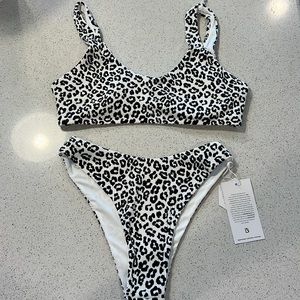 Buff bunny bikini